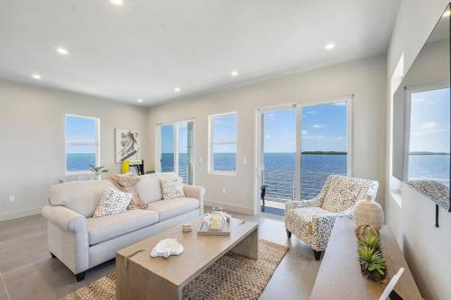 Paradise Point House | Chic Ocean Hideaway with Grill