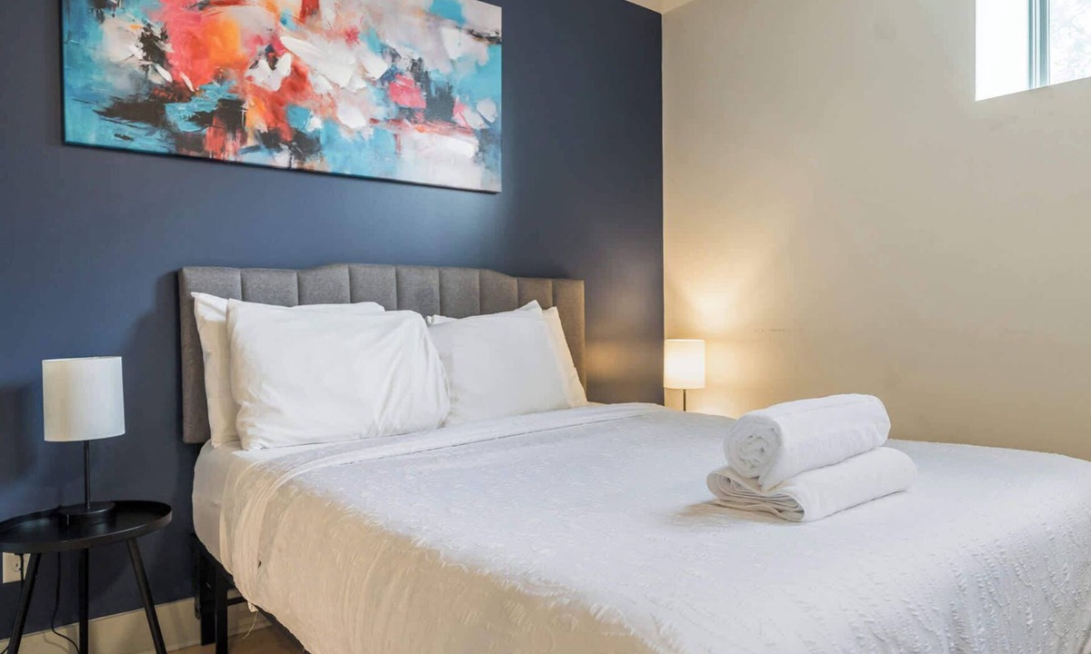 Downtown Louisville Apartment | Chic studio close to Louisville's Med District