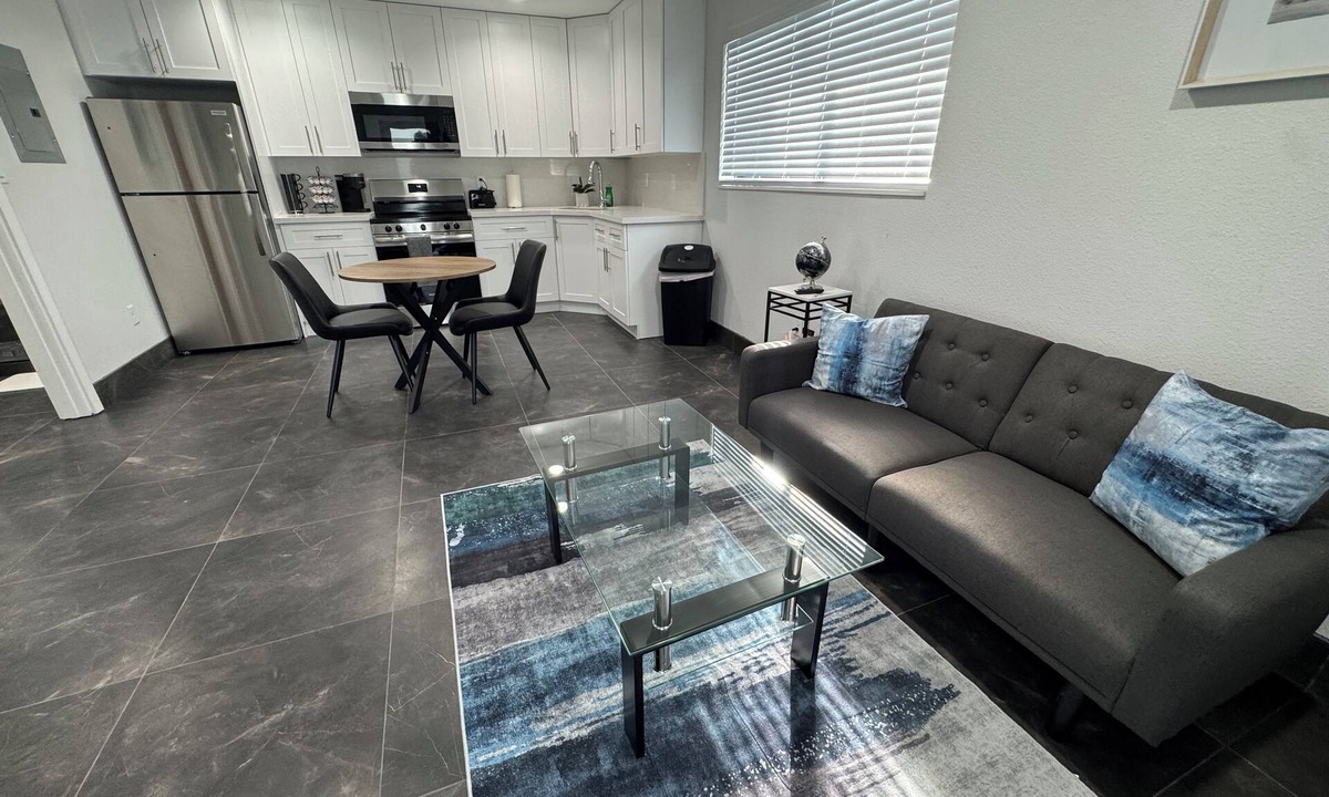 Clewiston Apartment | Clewiston Comfort #12 – Quiet & Cozy Retreat