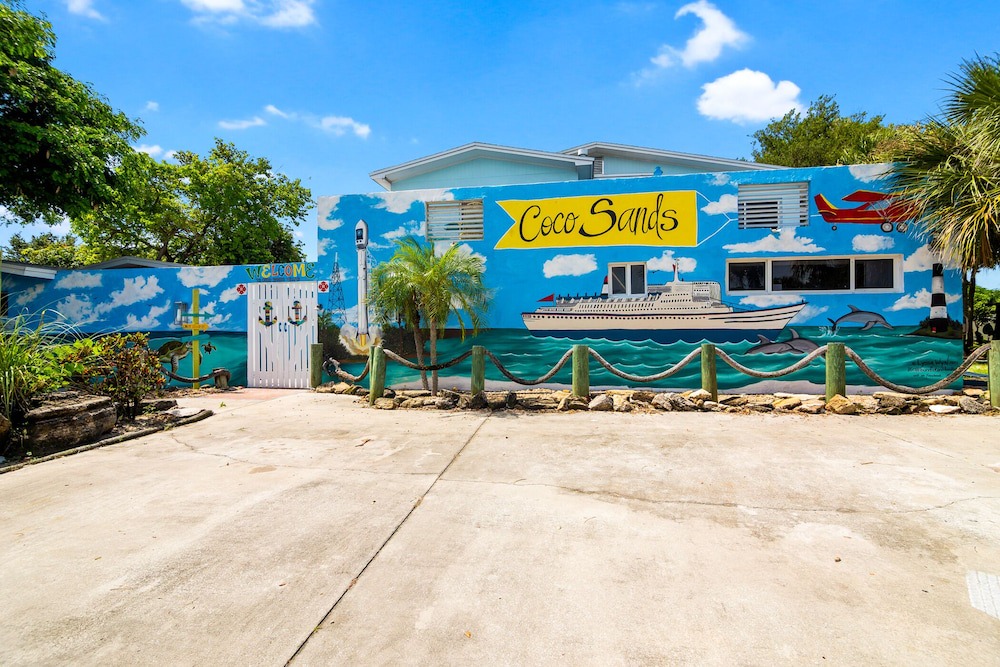 Port Canaveral Hotel | Coco Sands Villas