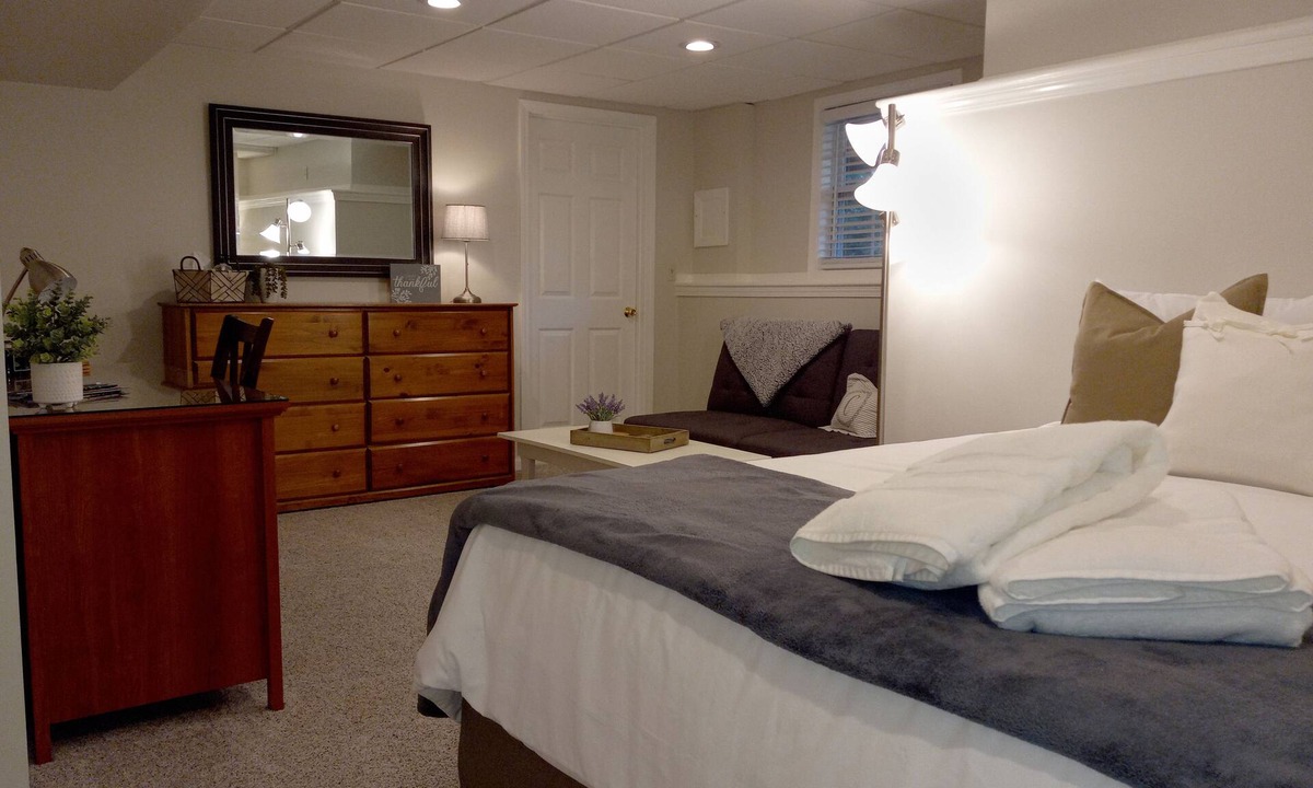 Kennesaw Apartment | Comfy & Peaceful, entire 1 BR daylight basement apartment for professionals