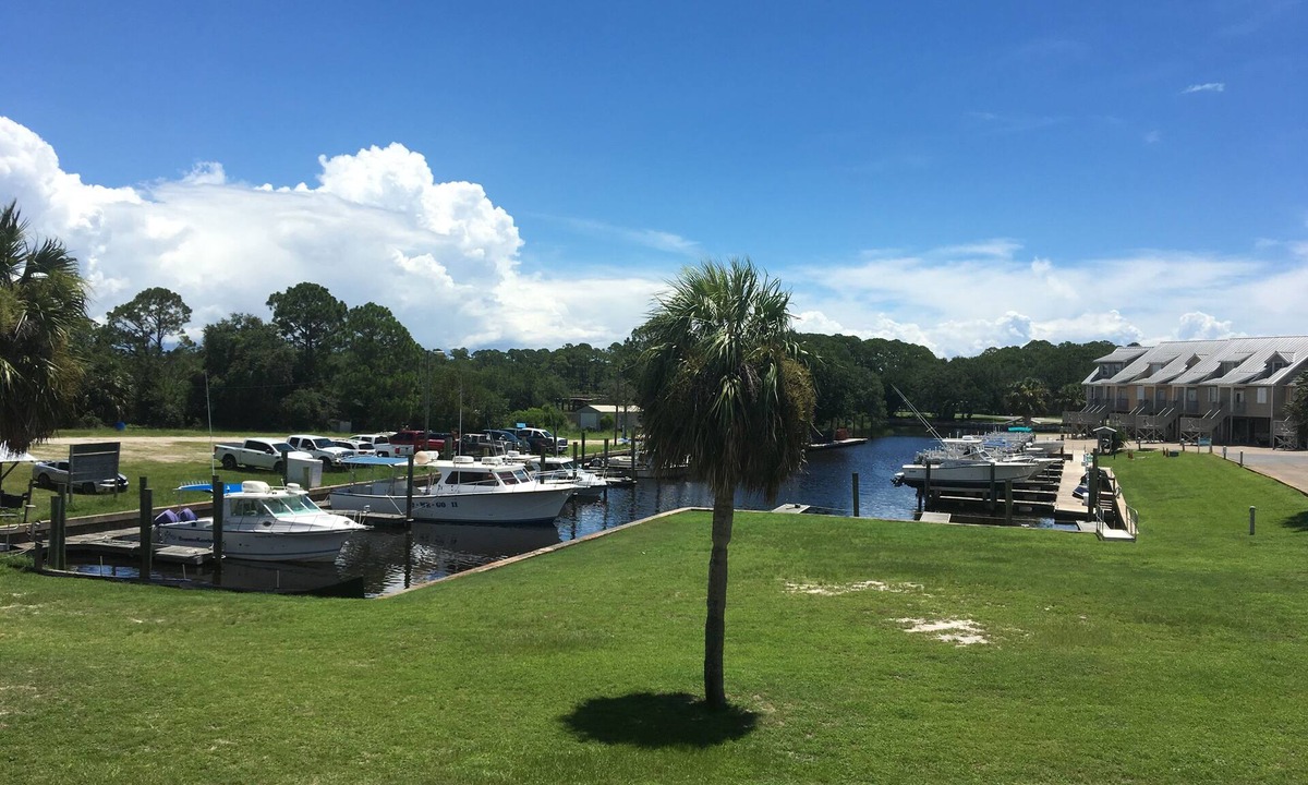 Panacea Condo | CONDO Water front, bay breeze, fishing paradise and family friendly 2 bedroom