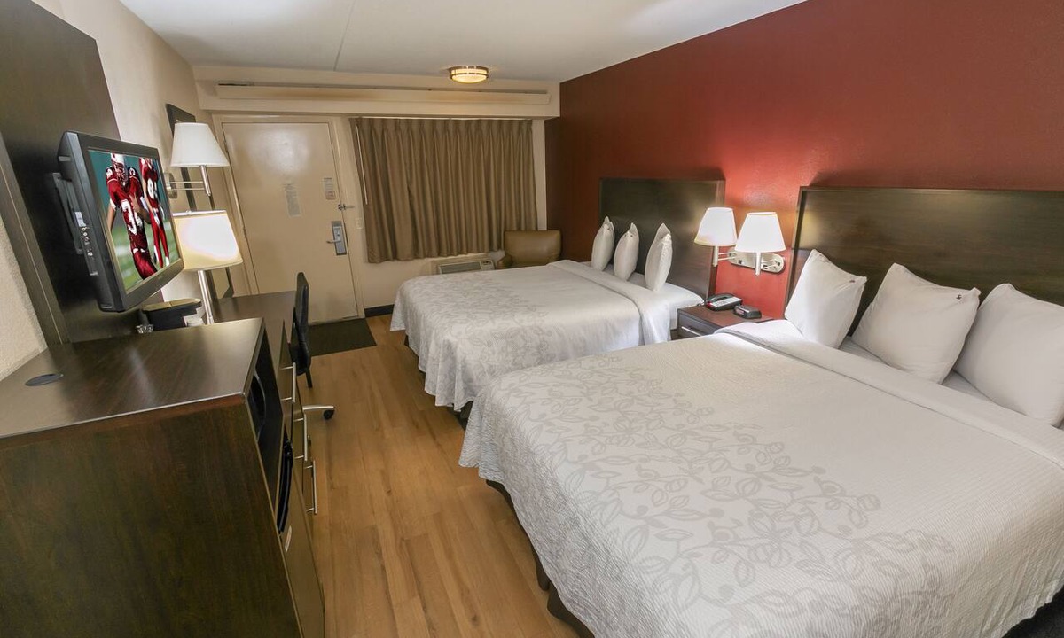Statesville Apartment | Conveniently To Excellent Transportation! Free Parking, Pet-friendly Property!