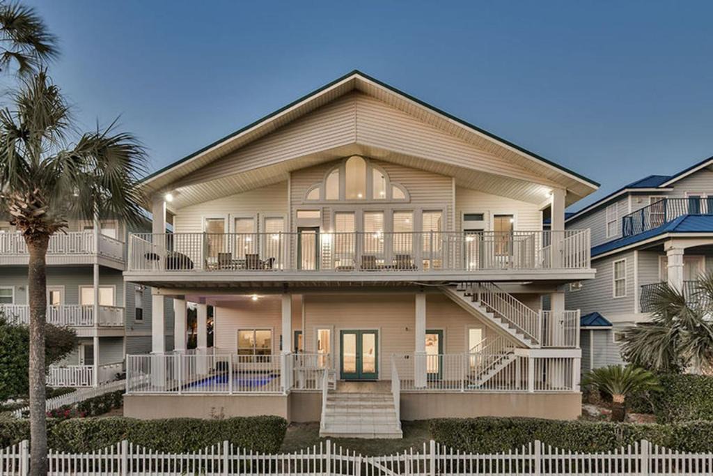 Crystal Shores House | CORAL SHORES by Bliss Beach Rentals