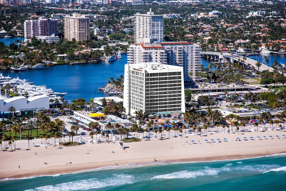 Central Beach Hotel | Courtyard by Marriott Fort Lauderdale Beach