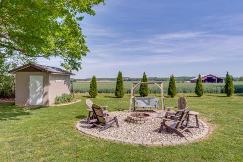 Olmstead House | Covered Patio, Fire Pit & Grills: Olmstead Getaway