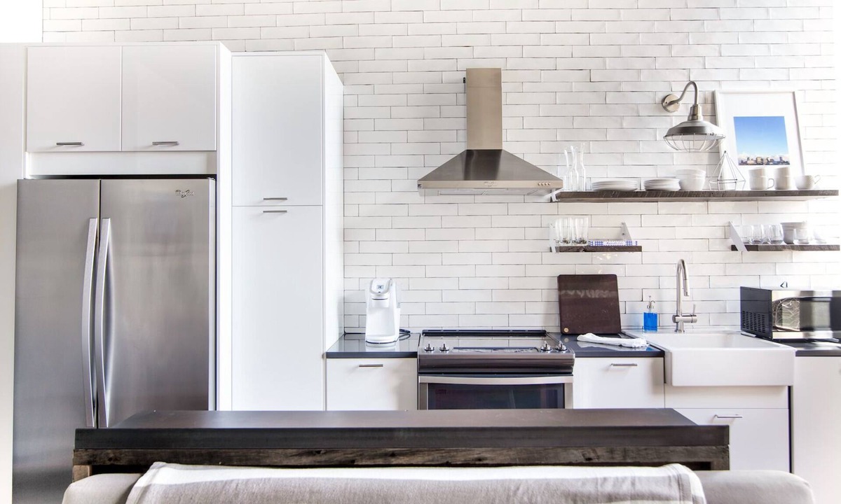 Arts District Apartment | Cozy 1 bedroom Loft in the Heart of Downtown! (Loft 201)