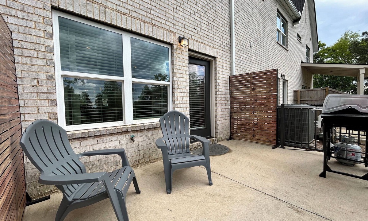 Opelika Condo | Cozy 2-bedroom condo in adorable Opelika - close to Auburn University