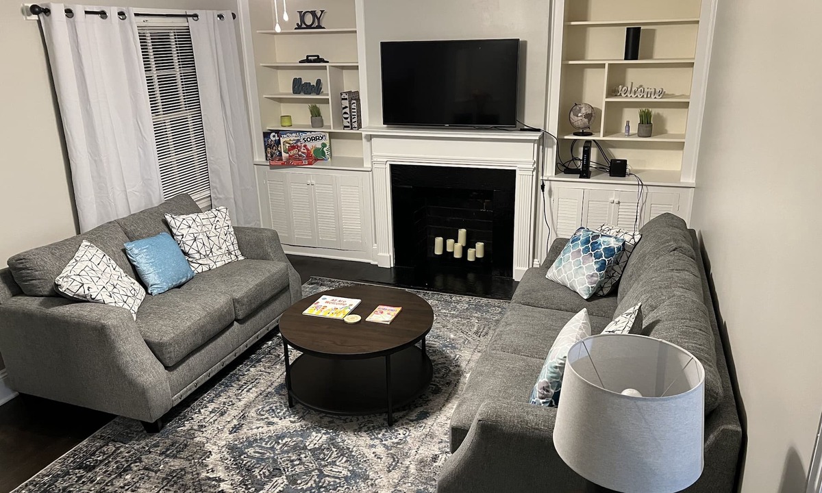 Danville House | Cozy 3 bdrm 2bath home close to Averrett University (smoking allowed)