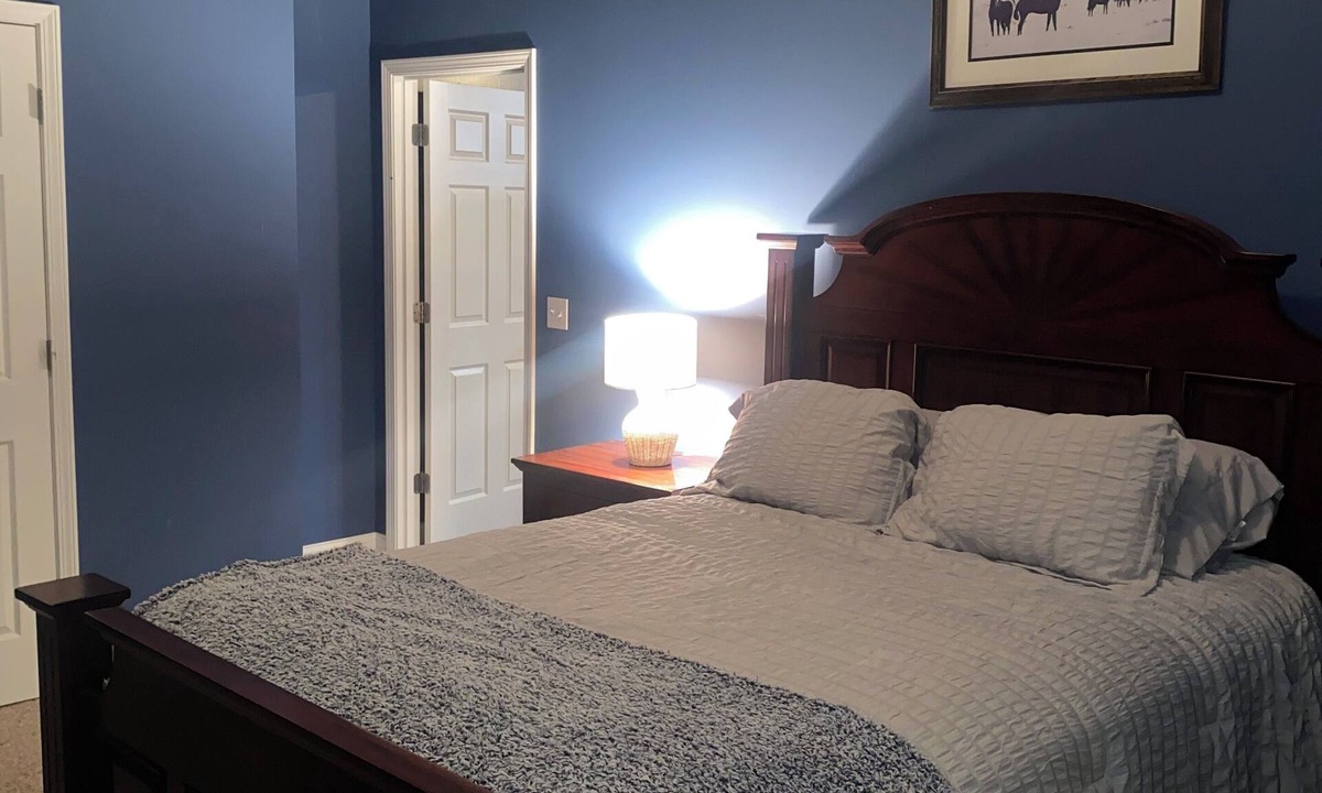 Saint Francis House | Cozy building in charming Loretto with WiFi, AC