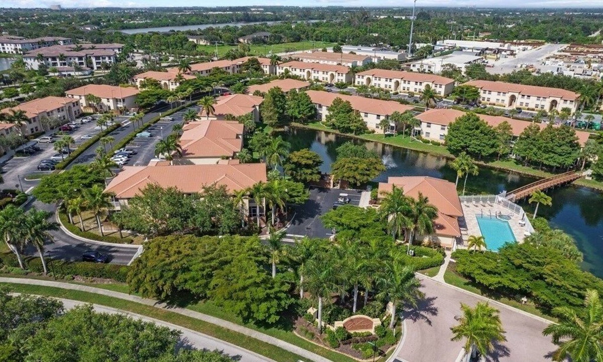 Iona Condo | Cozy Condo Near Fort Myers Beach - minimum 1 month rental