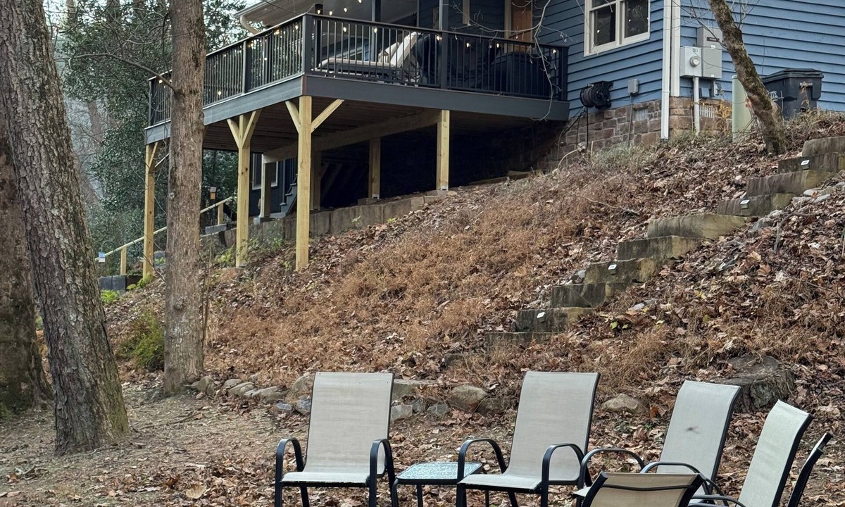 Dahlonega Cottage | Cozy cottage on the river and minutes from Dahlonega.