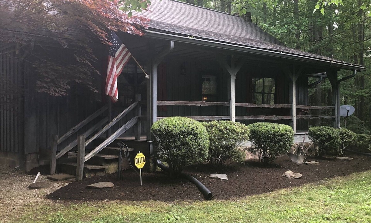 Springville Cabin | Cozy creekside cabin - Kentucky Lake