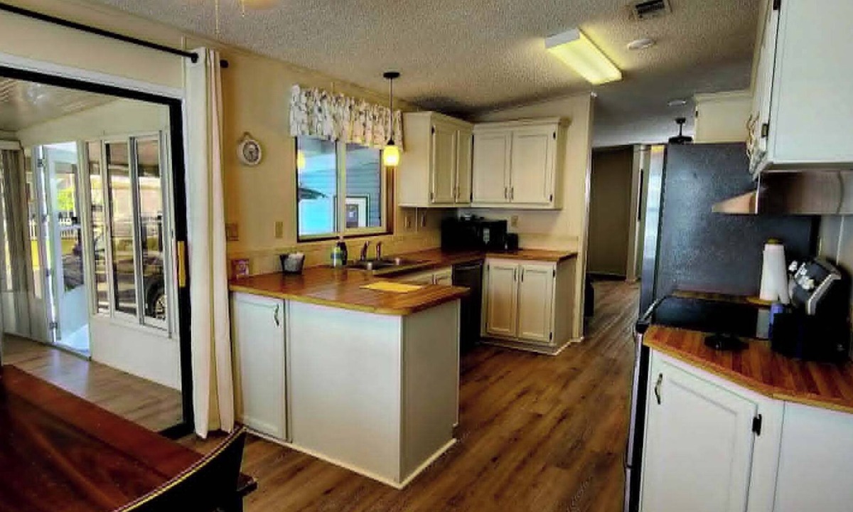 Parrish House | Cozy getaway 55+ community 2bed/2bath Parrish