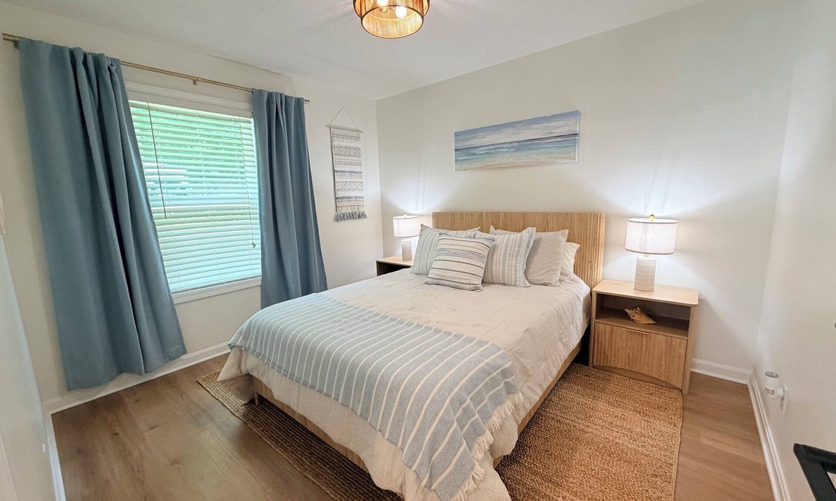 Westview House | Cozy Lake Front House Retreat on Rough River Lake! Sleeps 8!