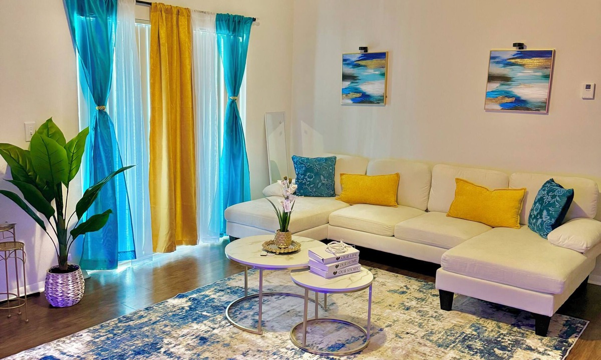 North Lauderdale Apartment | Cozy, Modern Two bedroom suite. HOME away from HOME