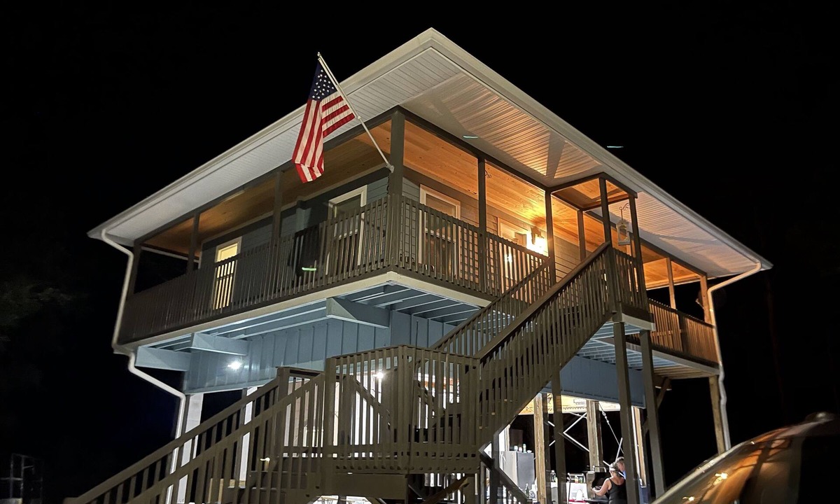 Perry House | Cozy secluded beach cottage in Keaton Beach