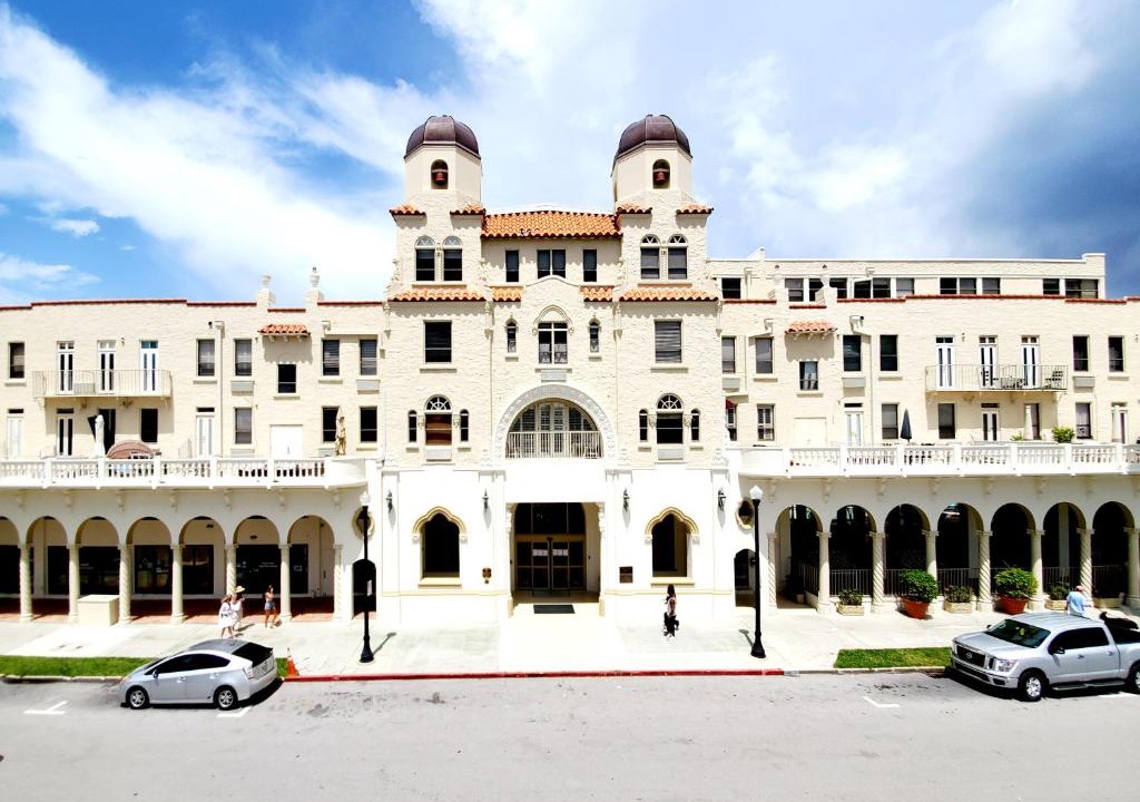 Palm Beach Apartment | Cozy Studio in the Heart of the Palm Beach Island