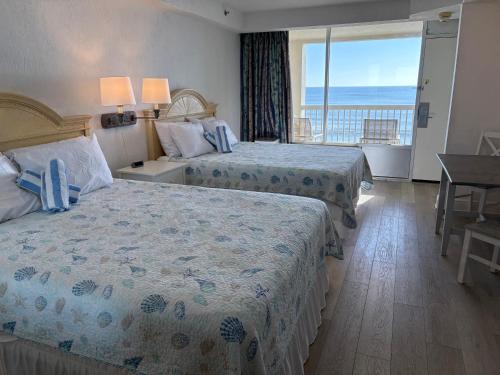 Ortona Park Apartment | Cozy Studio with Direct Ocean View