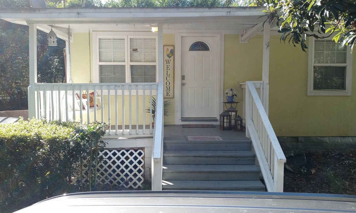 Tallahassee House | Cute Cottage centrally located