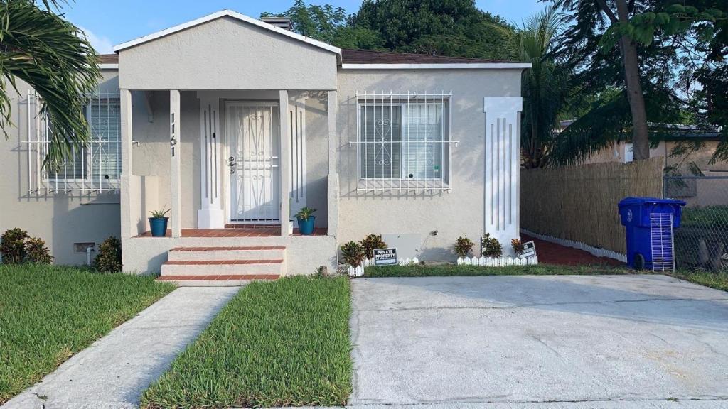 Liberty City House | Cute, cozy mother-in-law suite in the heart of Miami