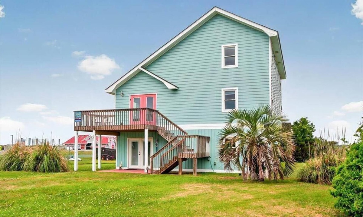 Caswell Beach House | Daddy's Dream/222 Caswell Beach Road