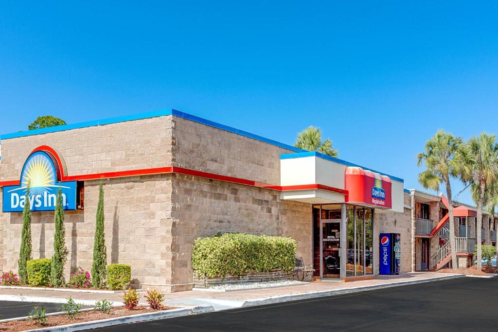 South Bradenton Hotel | Days Inn by Wyndham Bradenton - Near the Gulf