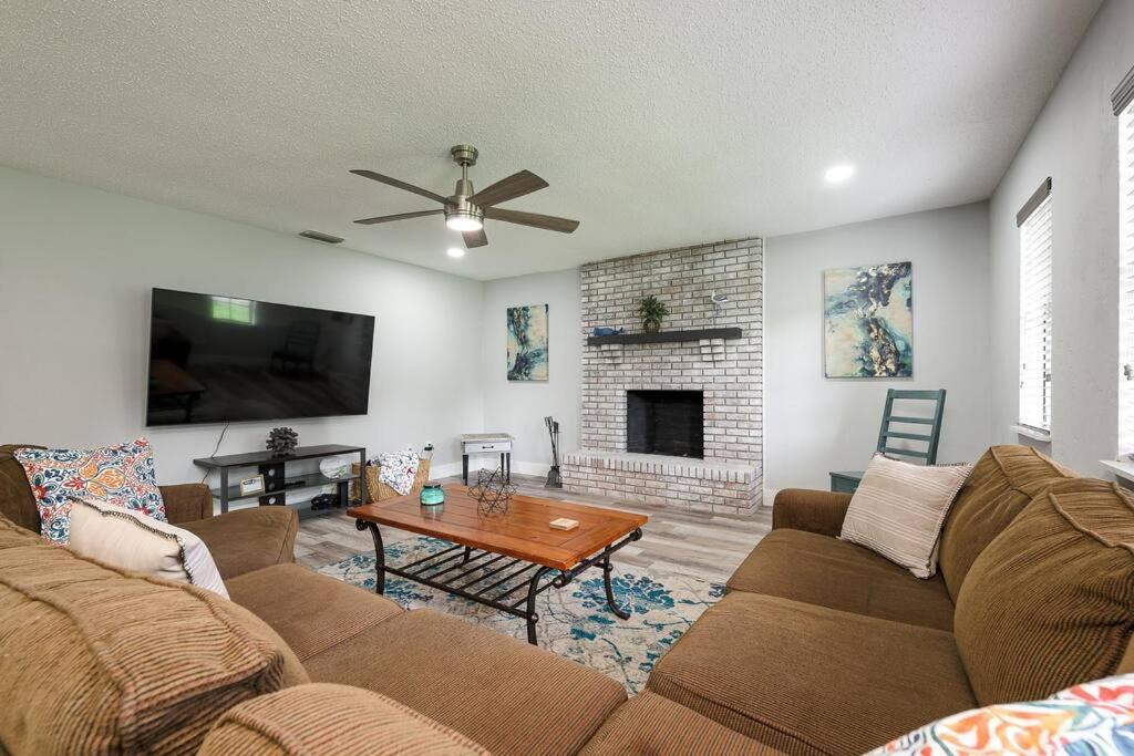 Daytona Beach House | Daytona Buy! Mins from Beaches, Speedway, Airport