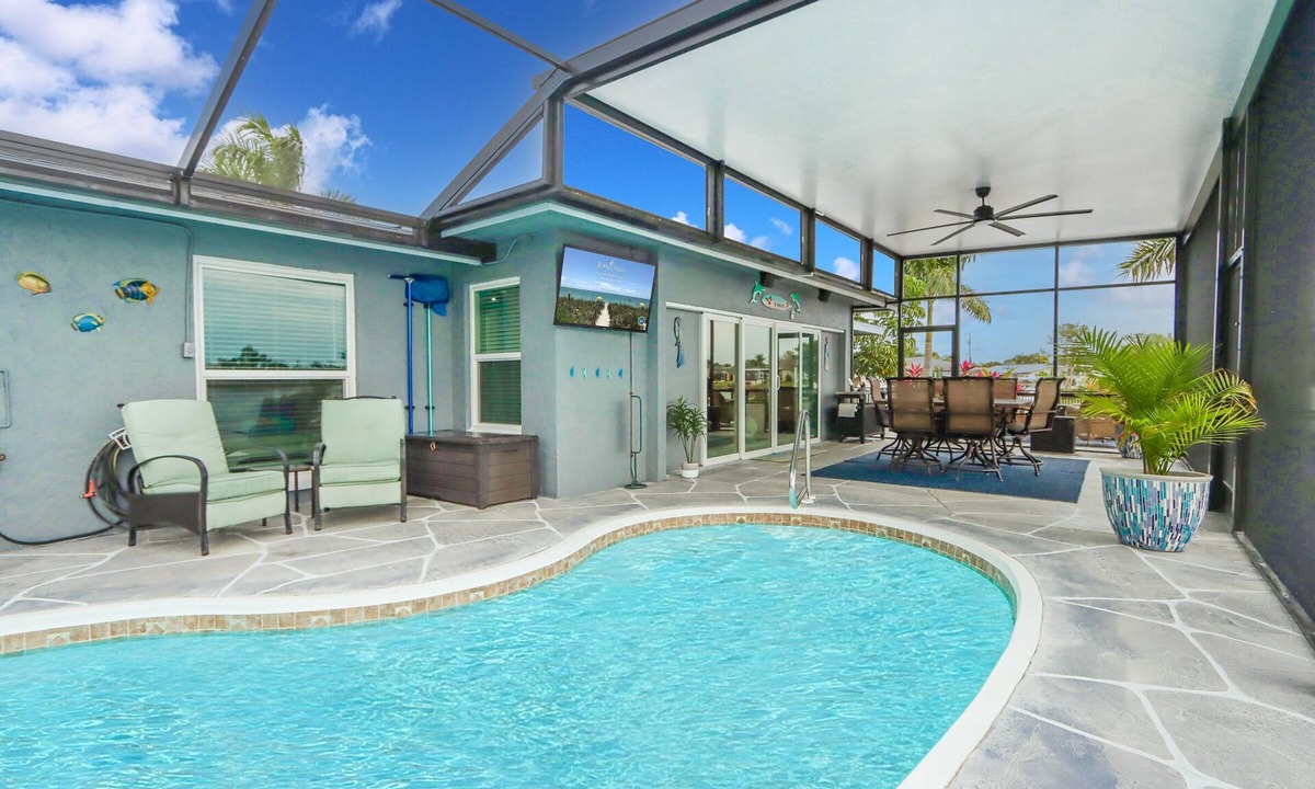 Lochmoor Waterway Estates House | Direct Access Lagoon Home With Private Heated pool - Villa Vinsetta