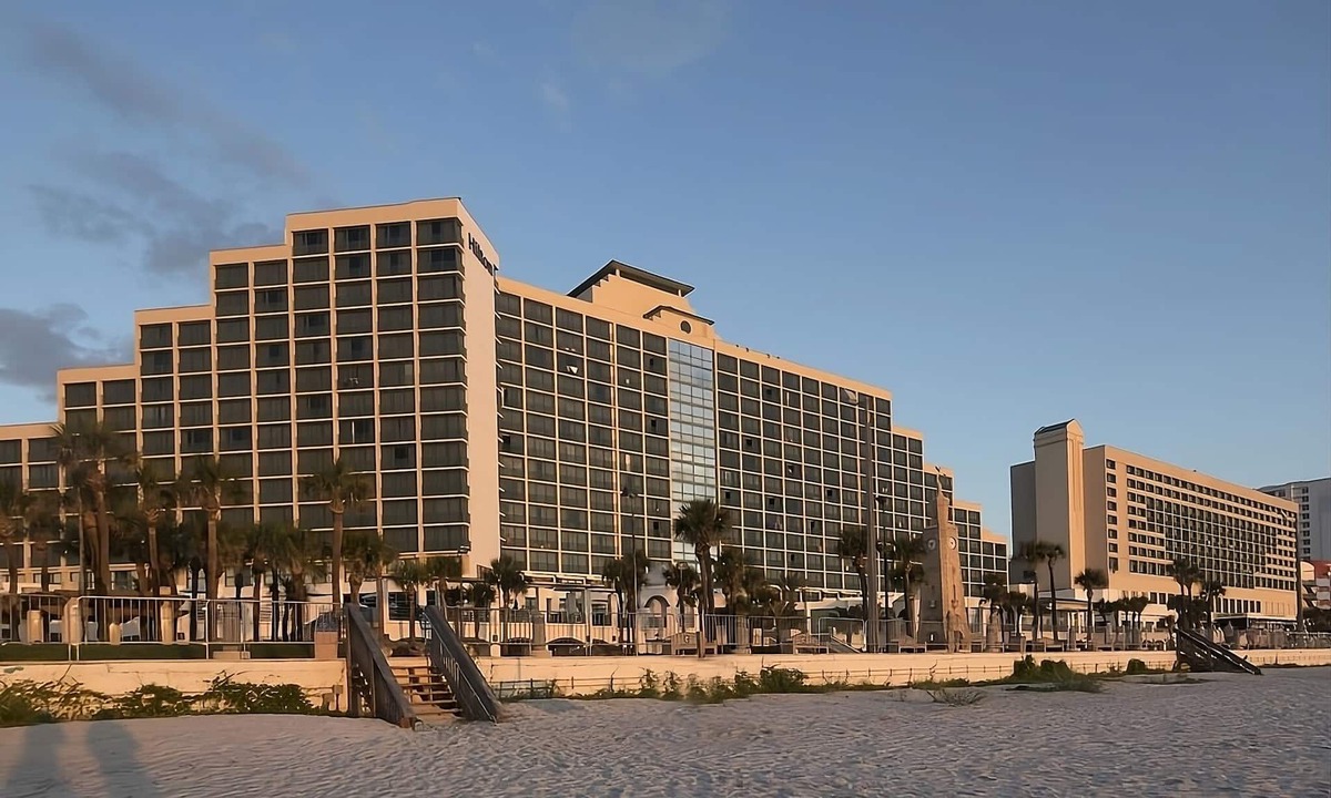 Brush - Stewarts Resort | Direct Beach Access! City View Unit, 2 Pools!