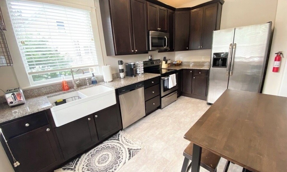 Old Southwest House | Downtown 2-Bed Loft w/Patio, Pet & Child Friendly
