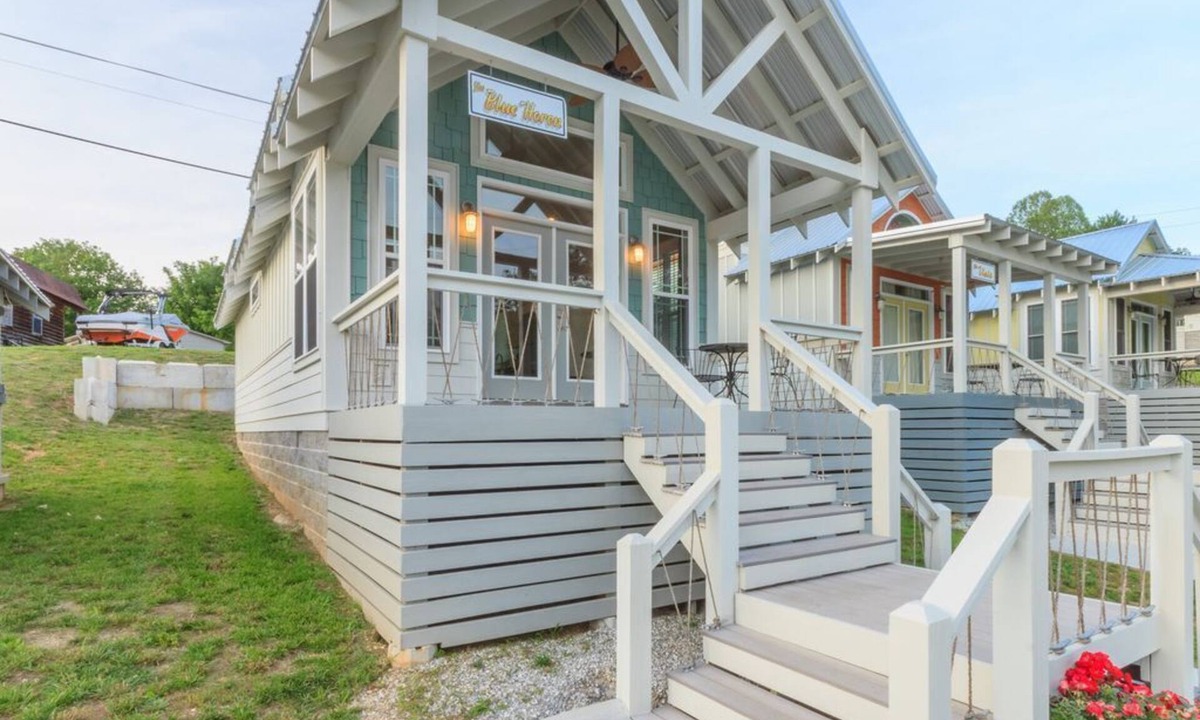Jacksboro Cottage | Dreaming of your summer vacation?