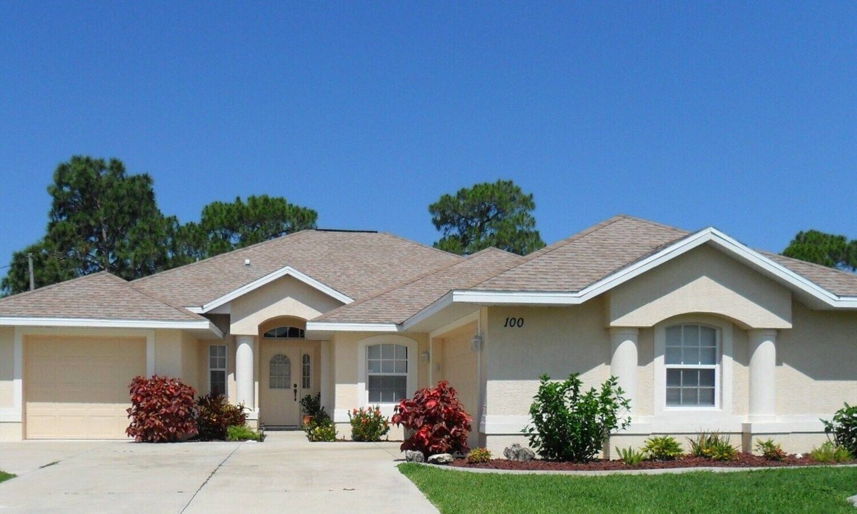 Rotonda Lakes House | Elegant And Beautifully Appointed