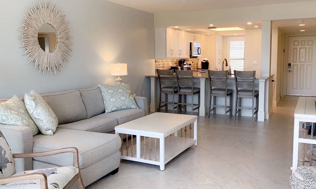 Marco Island Condo | Elegant Beach Vacation Condo, Unbeatable Location