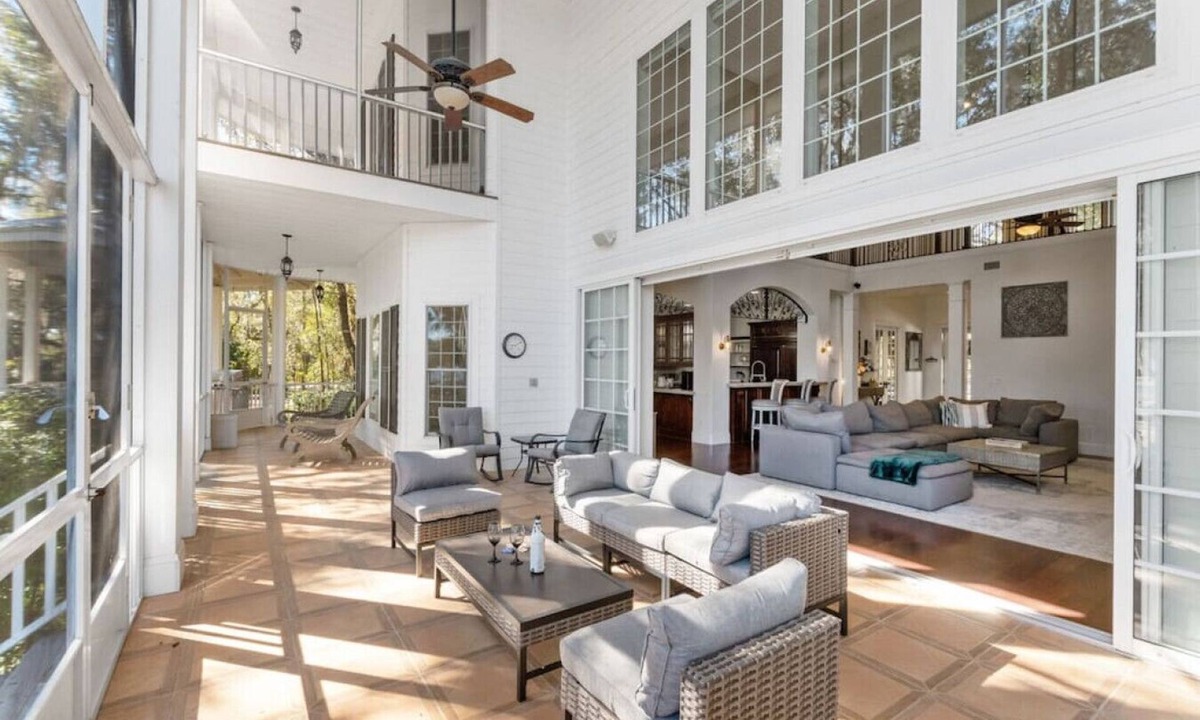 Pomona Park House | Eleven bedroom house in United States of America, Pomona Park