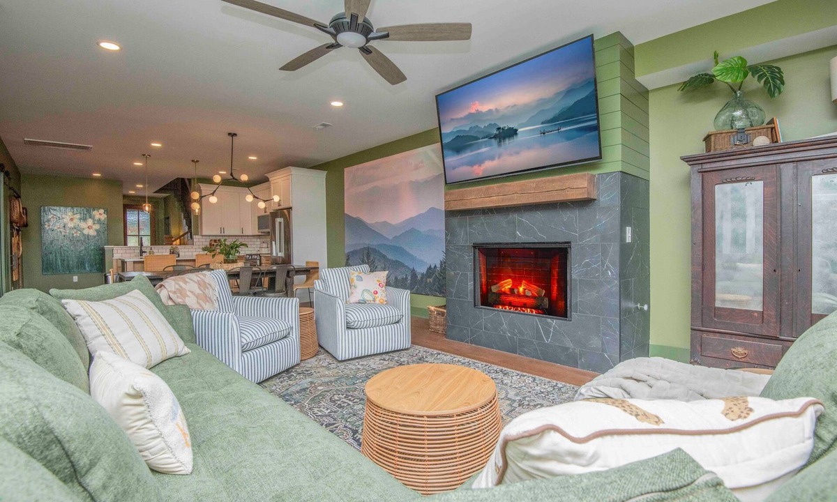 Loudon House | Endless amenities at Tennessee National!