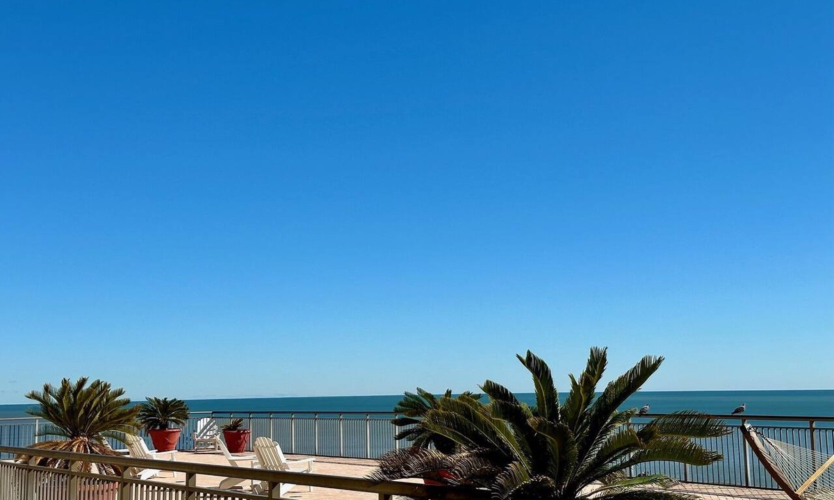 Myrtle Beach Condo | Enjoy a Family Fun-Filled Ocean Front Beach Escape