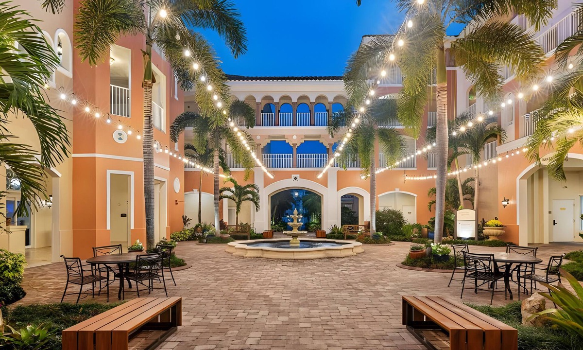 Williamsburg Resort | Enjoy Orlando in this Second-to-None Marriott Grand Vista Resort