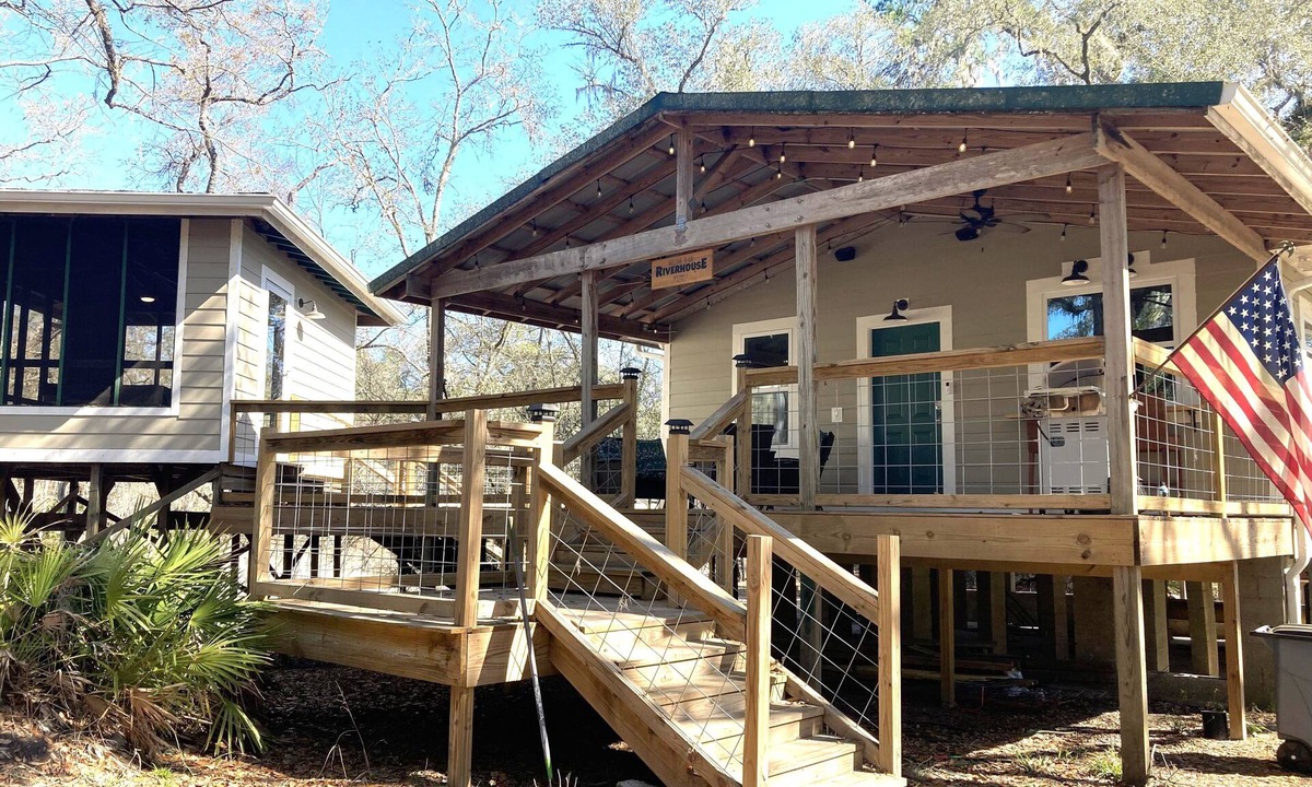 White Springs House | Enjoy semi-seclusion on the beautiful Suwannee River