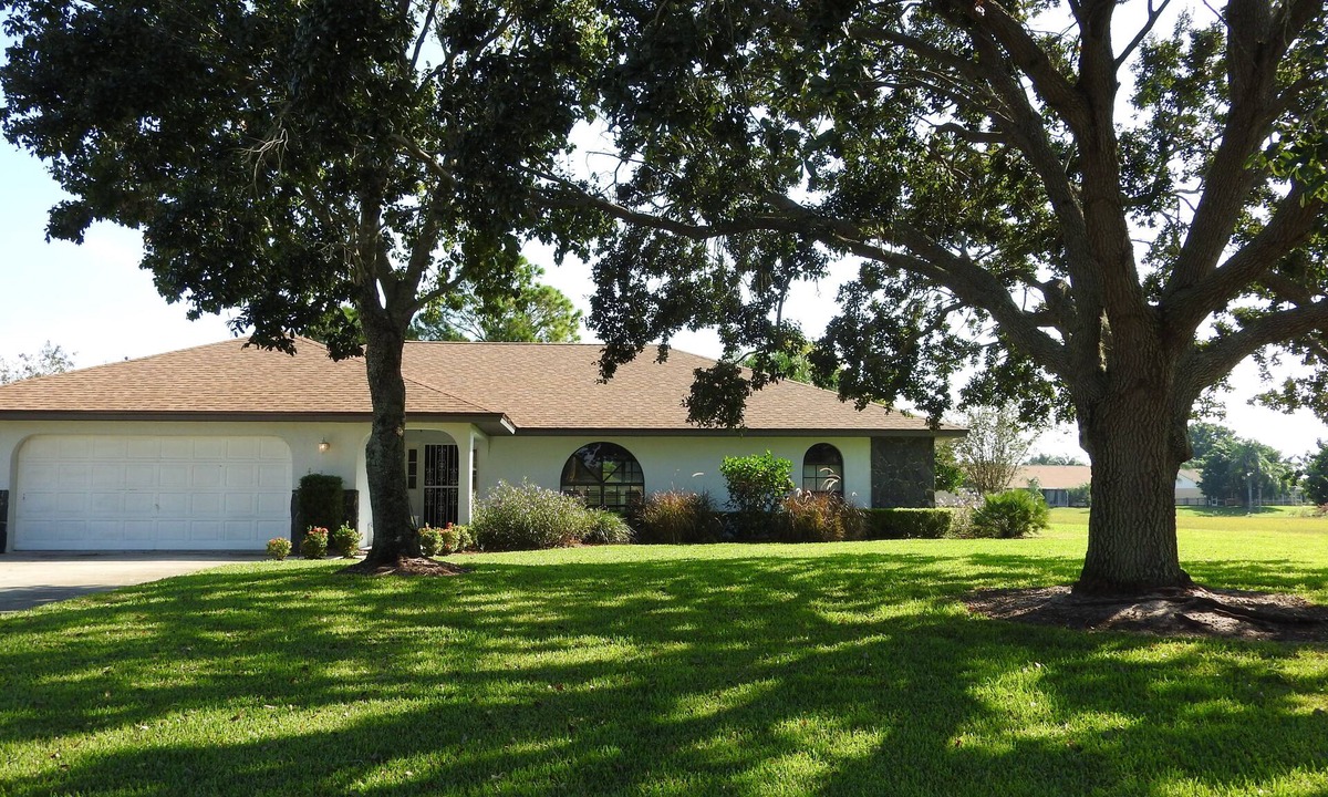 Lake Placid House | Escape 2 the lake - Oversized pool, private lake access & dock for canal fishing