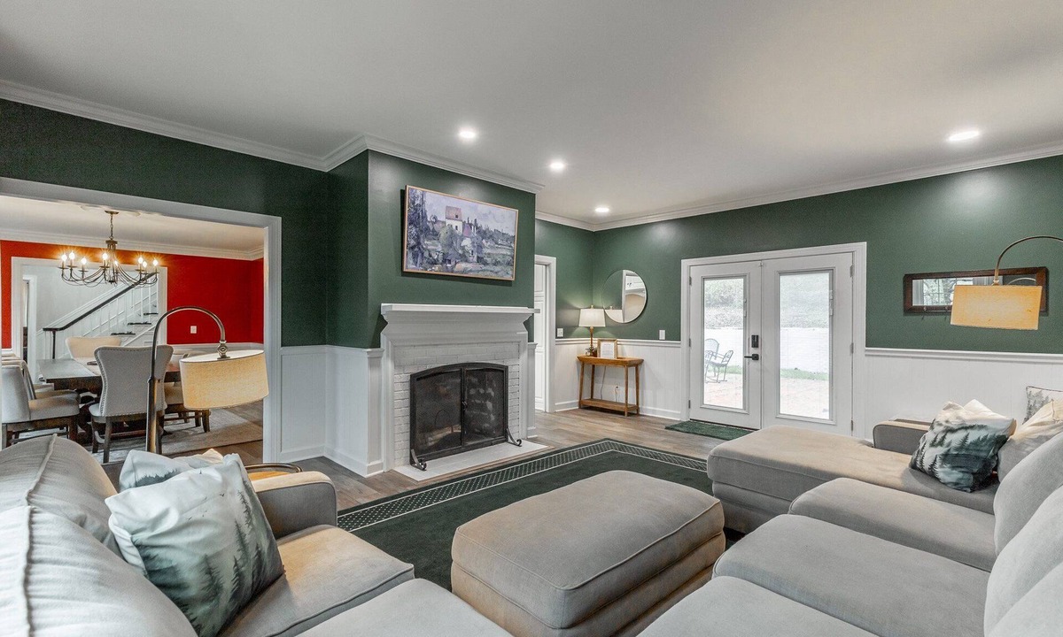 Lookout Valley Neighborhood Association House | Escape to Hilltop Hideaway in Chattanooga—4 beds, 3 baths, mountain views, sleeps 8!