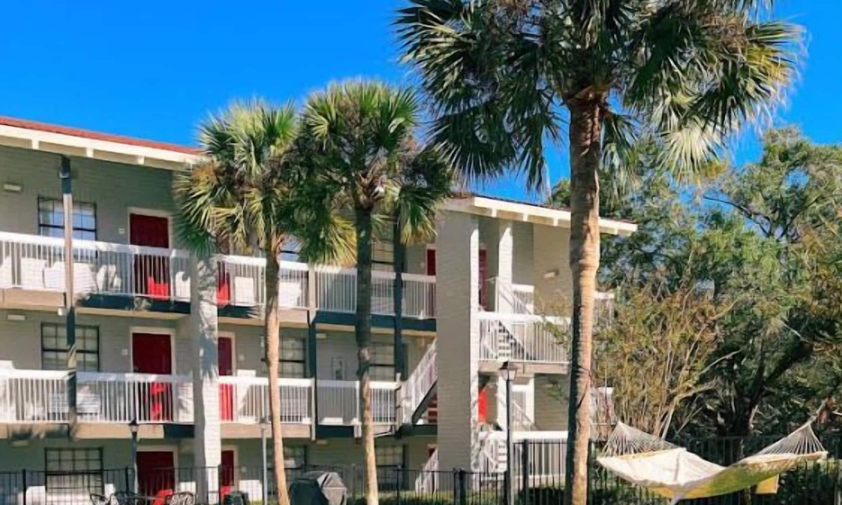 Tallahassee House | Explore Local Museums! 2 Classy Units, Pool, Near Museum of Florida History