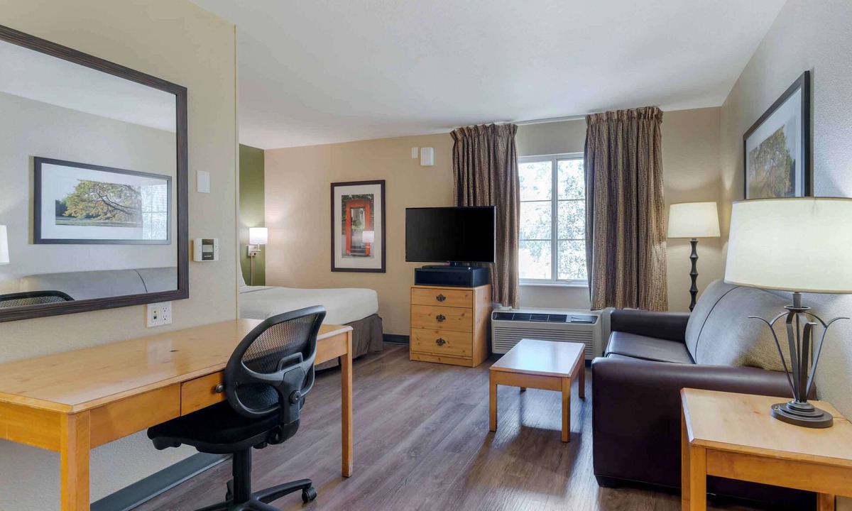 Sandy Springs Hotel | Extended Stay America Select Suites Atlanta Perimeter Peacht