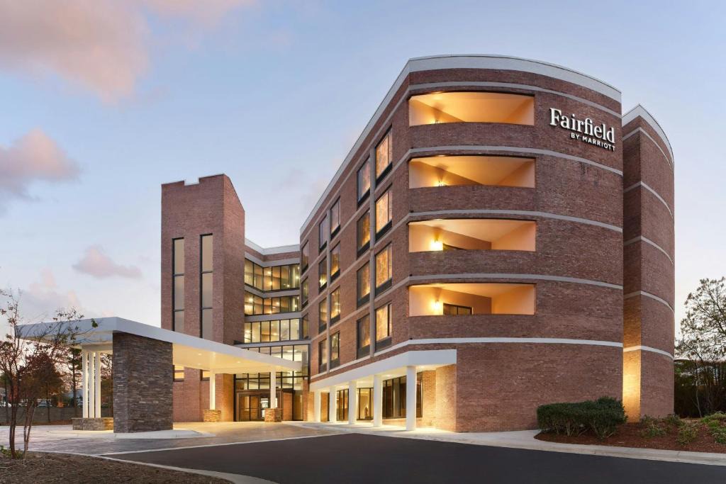 Durham Hotel | Fairfield by Marriott Inn & Suites Durham