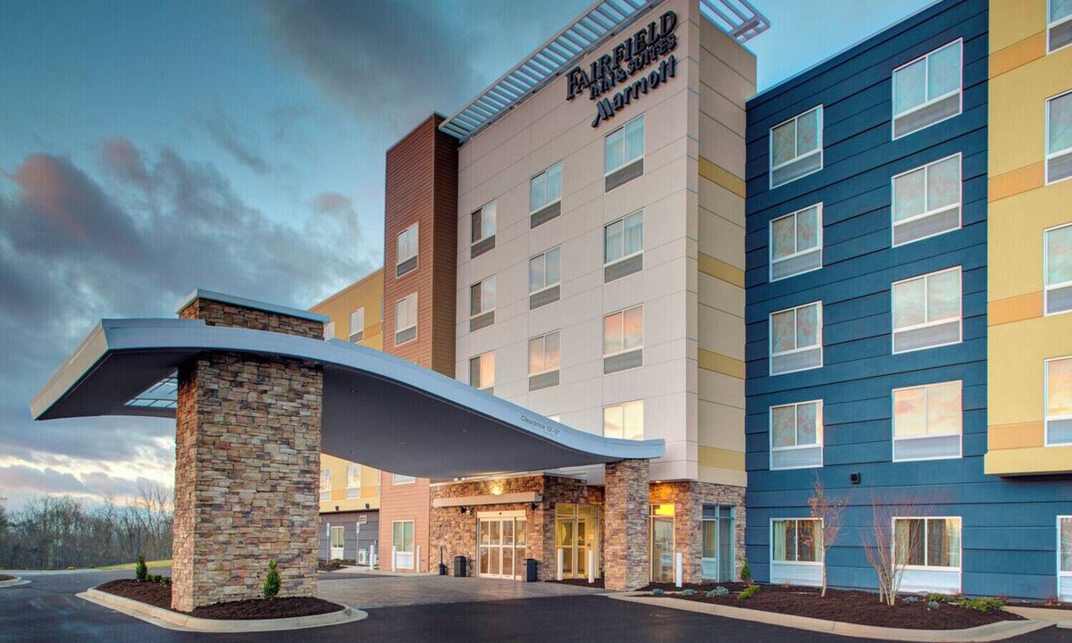 Beckley Hotel | Fairfield By Marriott® Inn & Suites Beckley