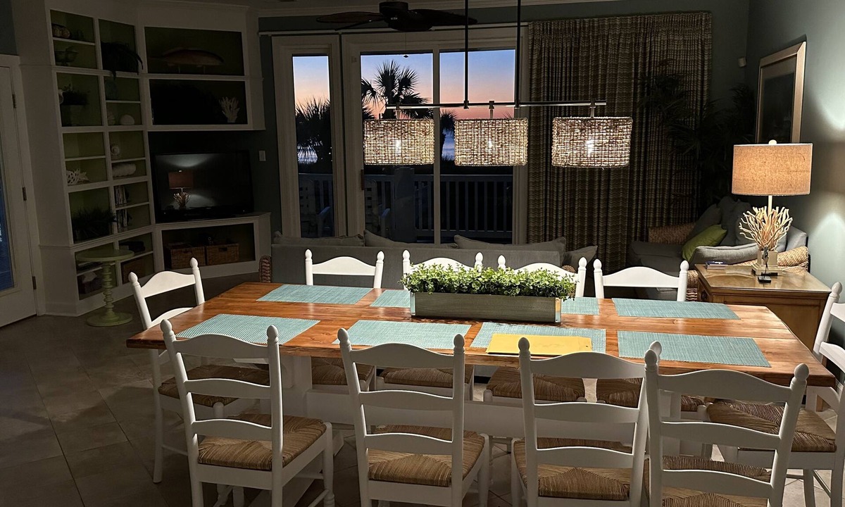 Surfside Beach House | FANTASTIC OCEANFRONT-Price drop ! Pool & Hot tub; Linens and gas grill included