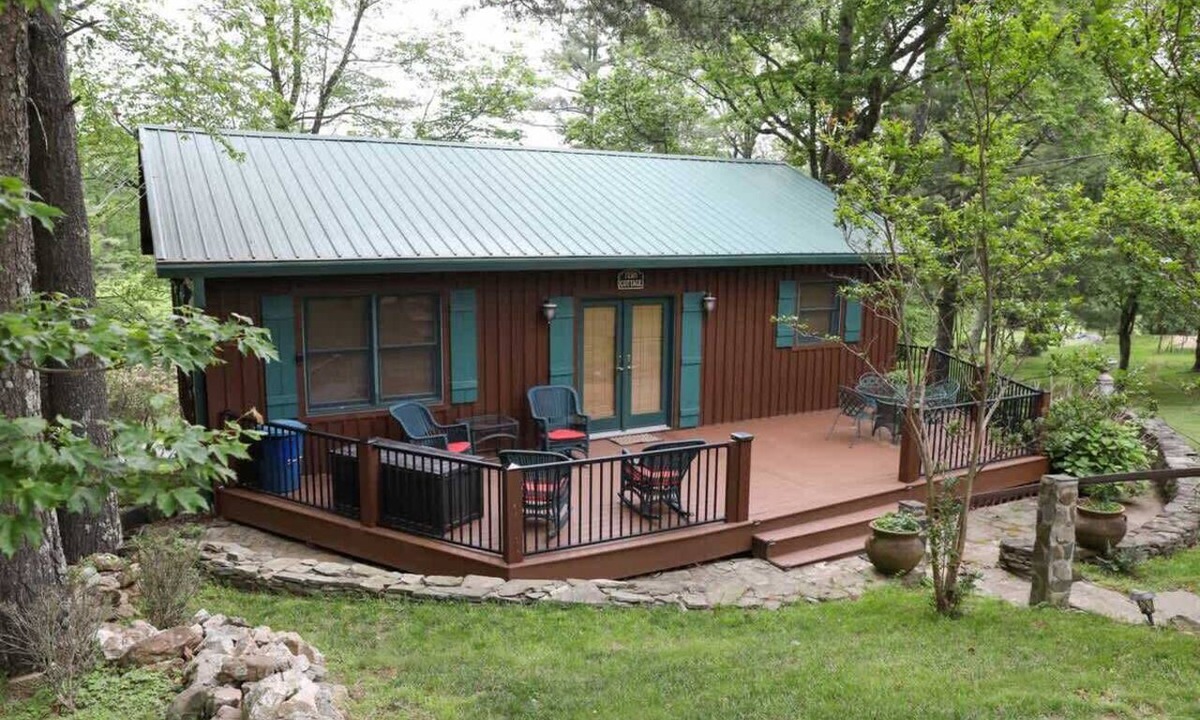 Dan River Cottage | Fern Cottage by Buffalo Mountain Getaway