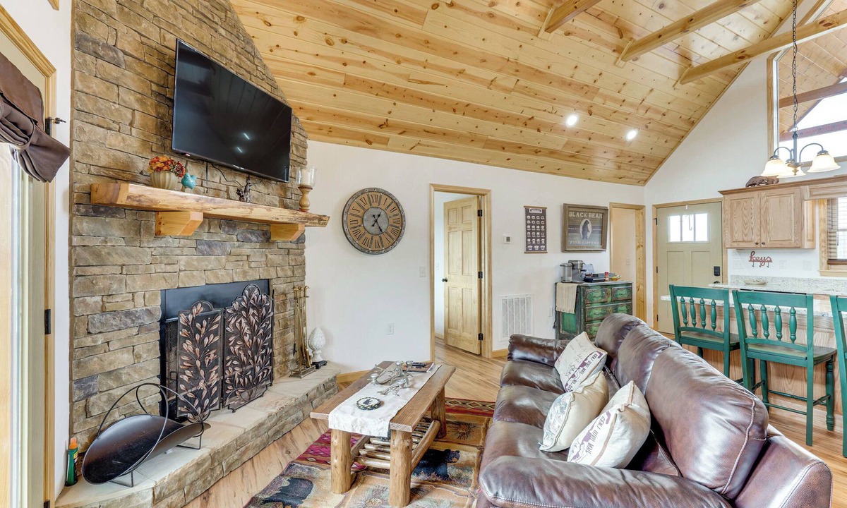 Murphy Cabin | Fireplace, Mtn View! Cabin 12 Mi to Harrahs Casino