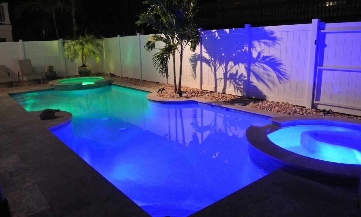 Bradenton Beach Apartment | FL-AMI-NGO! Entire duplex just 250 Foot Steps To The Gulf Of Mexico
