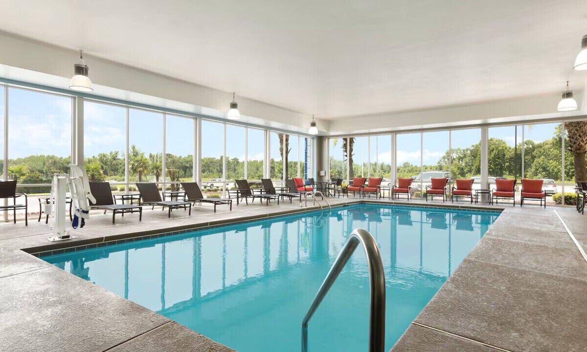 Florence Hotel | Florence Civic 2Queen Studio Pool, Gym, Breakfast